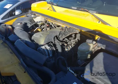 2003 Hummer H2 z USA, uszkodzony, nr VIN 5GRGN23U53H118205